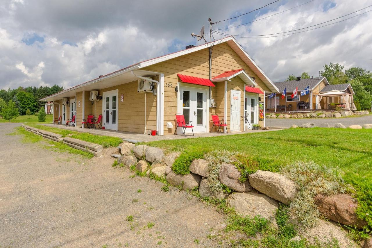 Le Saint Alex Motel Exterior photo