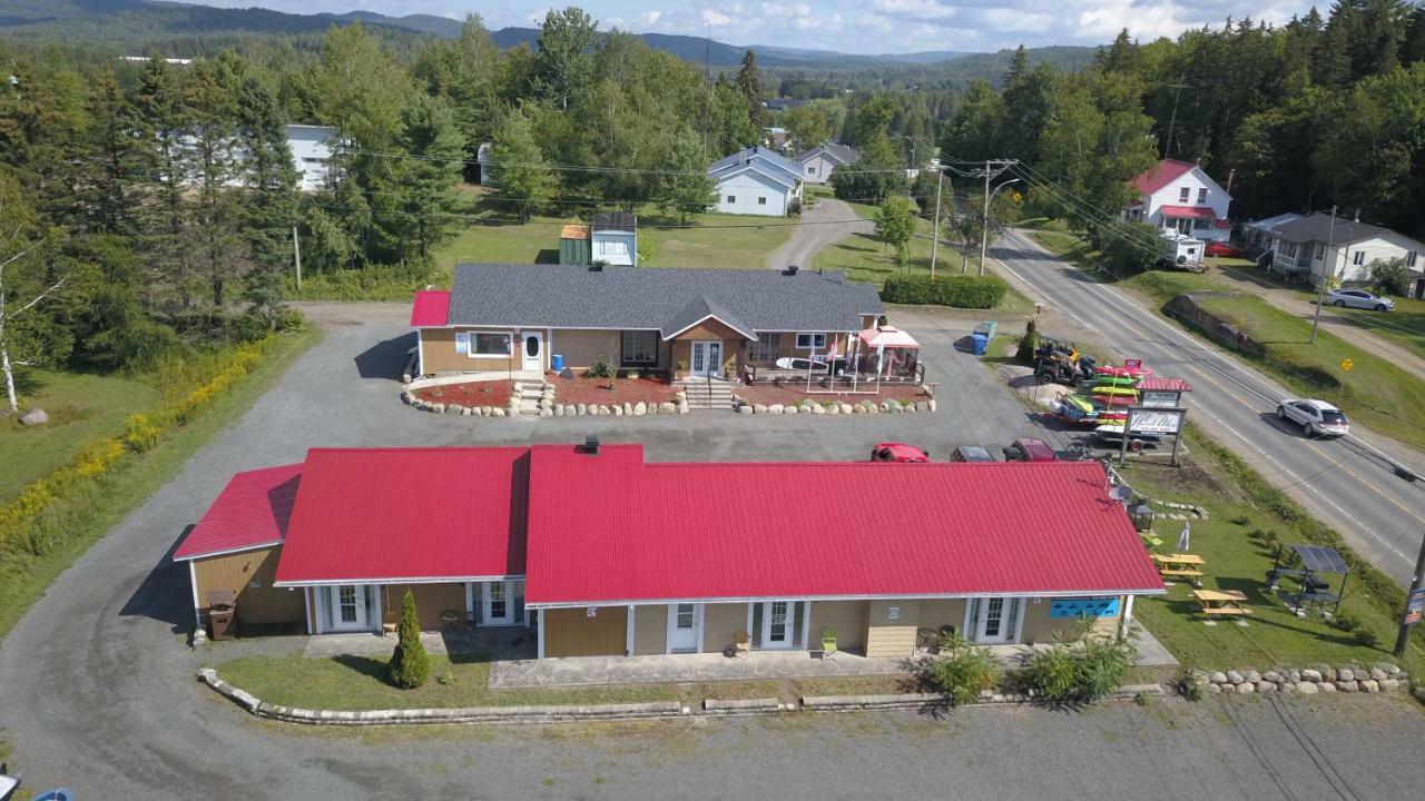 Le Saint Alex Motel Exterior photo